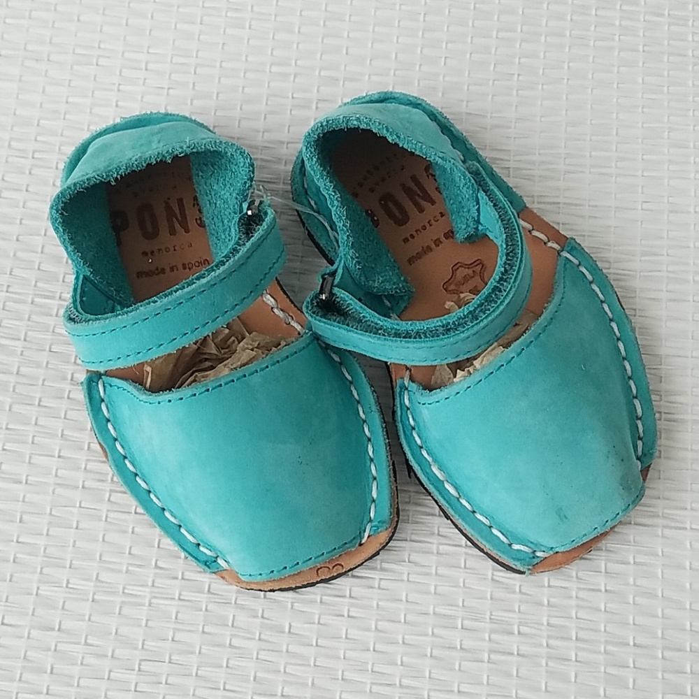 Aqua Pons baby girl